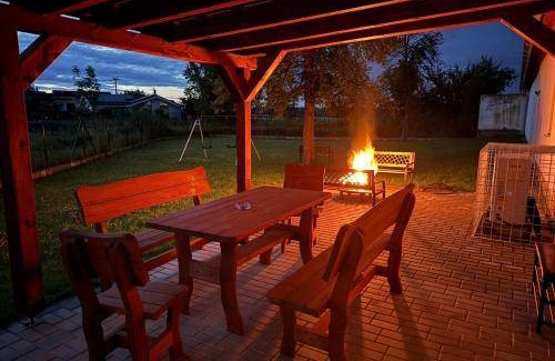 Dubne House | 80 m² House ∙ 2 bedrooms ∙ 6 guests