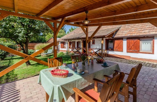 Nemesbuk House | 80 m² House ∙ 2 bedrooms ∙ 6 guests