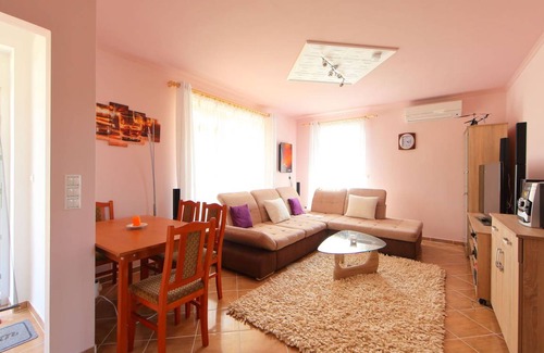 Balatonszemes House | 80 m² House ∙ 2 bedrooms ∙ 6 guests