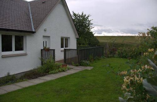 Marybank House | 80 m² House ∙ 2 bedrooms ∙ 5 guests
