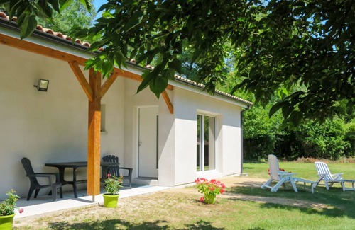 Civrac-en-Medoc House | 80 m² House ∙ 2 bedrooms ∙ 4 guests