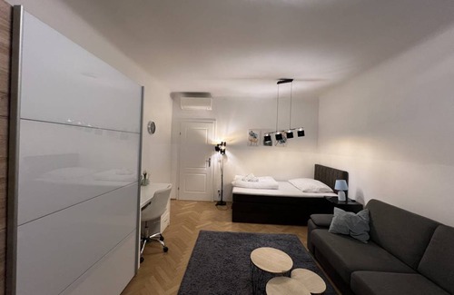 Leopoldstadt Resort | 80 m² Private room ∙ 1 bedroom ∙ 2 guests