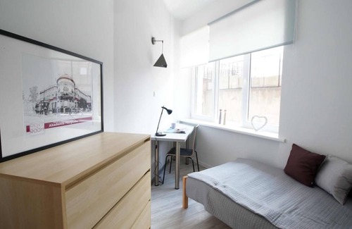 Lodz Resort | 80 m² Private room ∙ 1 bedroom ∙ 1 guest