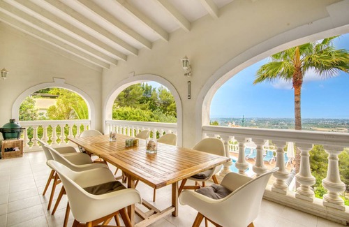 Pedreguer Villa | 800 m² Villa ∙ 3 bedrooms ∙ 6 guests