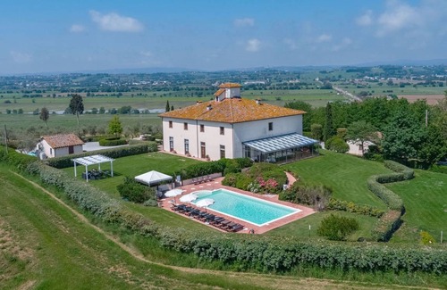 Le Piazze Villa | 800 m² Villa ∙ 9 bedrooms ∙ 18 guests