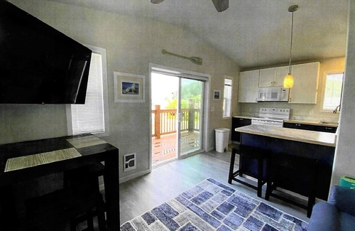 Winchester Bay House | 800 sq ft New Home within 2 blocks of town, sand dunes, Umpqua River, and marina