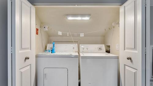 Wildwood Crest Apartment | 8006 Seaview Ave, Unit 201