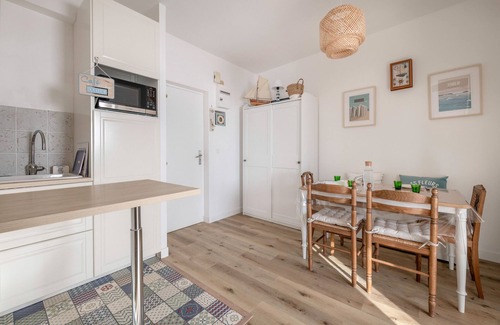 Le Croisic Apartment | 800m from the beach- 4 adults and one kid