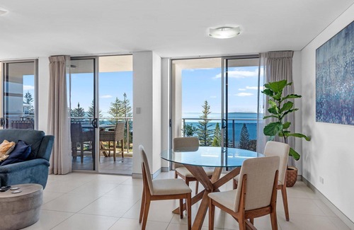 Scarborough Apartment | "804 Bunton" - Scarborough Q 4020