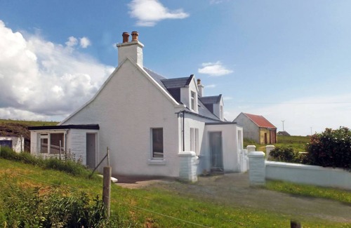 Caroy House | 82 m² House ∙ 1 bedroom ∙ 6 guests