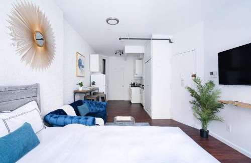 Upper East Side Apartment | 83-2FE UES Central Park Newly Furnished Studio