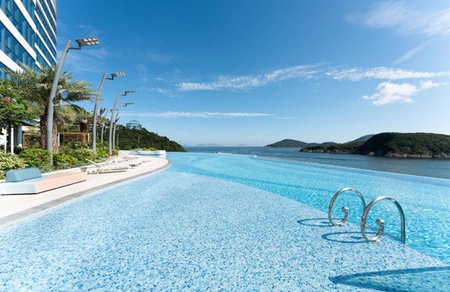 Southern District Hotel | 83 m² Hotel ∙ 2 bedrooms ∙ 127 guests