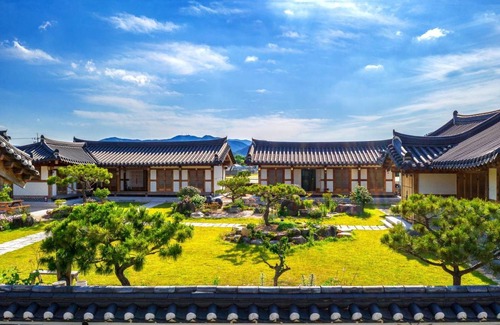 Gyeongju House | 83 m² Motel ∙ 2 bedrooms ∙ 12 guests