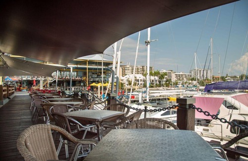 Cullen Bay Apartment | 83 m² Serviced apartment ∙ 2 bedrooms ∙ 6 guests