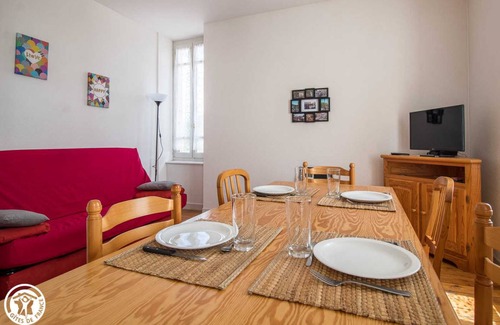 Egliseneuve-des-Liards House | 84 m² Gîte ∙ 3 bedrooms ∙ 6 guests