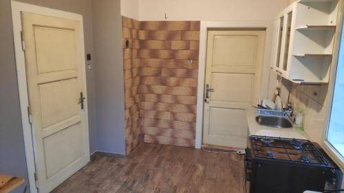 Prague 21 Apartment | 84 m² Apartment ∙ 2 bedrooms ∙ 5 guests