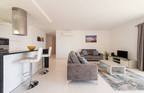 Porto de Mos Apartment | 85 m² Apartment ∙ 2 bedrooms ∙ 4 guests