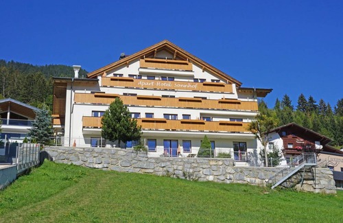 Ladis Apartment | 85 m² Apartment ∙ 3 bedrooms ∙ 6 guests