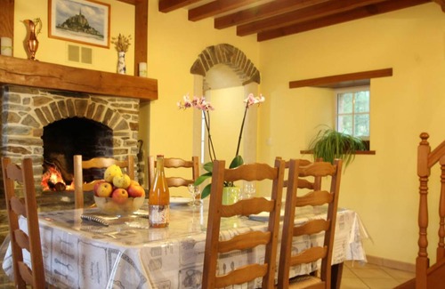 Saint-Jean-de-Savigny Cottage | 85 m² Cabin ∙ 3 bedrooms ∙ 6 guests