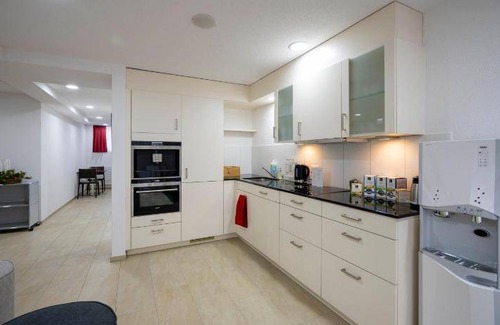 Rapperswil Hotel | 85 m² Hotel ∙ 2 bedrooms ∙ 6 guests