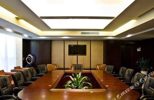 Central Business District Hotel | 85 m² Hotel ∙ 2 bedrooms ∙ 4 guests