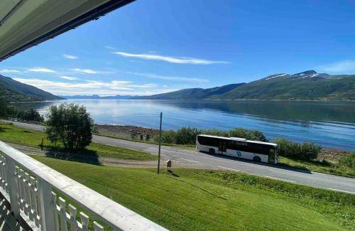Kvaloya House | 85 m² House ∙ 3 bedrooms ∙ 6 guests