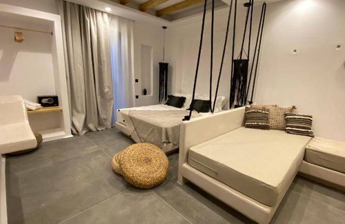 Naxos Town Apartment | 85 m² Serviced apartment ∙ 3 bedrooms ∙ 8 guests