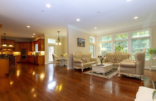 Thornwood House | 8500sqft Brick House close to MRT Train and Westchester Airport