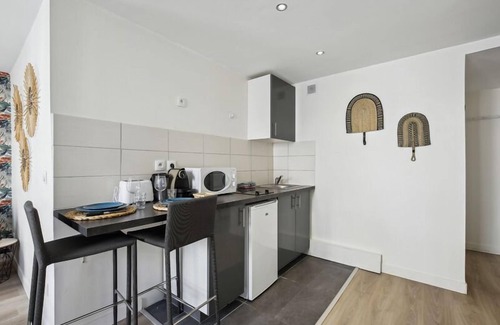 Quartier de Becon Apartment | 852 Suite Élégante - Superb Apartement
