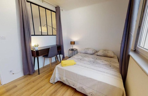 9th Arrondissement Resort | 86 m² Private room ∙ 1 bedroom ∙ 1 guest