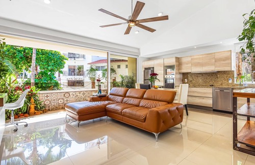 Romantic Zone Condo | 86 m² Condo ∙ 1 bedroom ∙ 2 guests