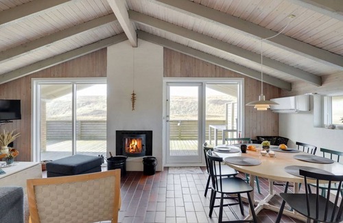 Vrist Strand House | 86 m² House ∙ 1 bedroom ∙ 6 guests