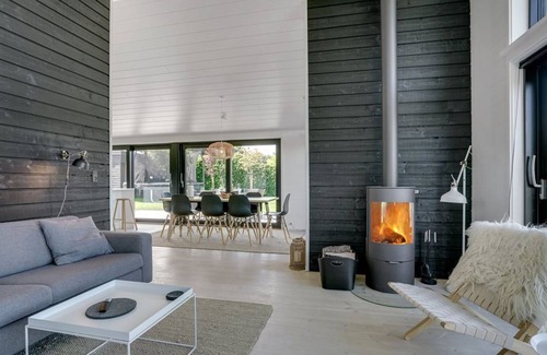 Skastrup Strand House | 86 m² House ∙ 1 bedroom ∙ 8 guests