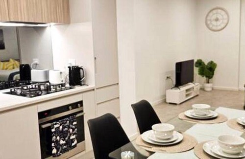 Epping Apartment | 88 m² Apartment ∙ 2 bedrooms ∙ 5 guests