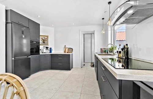 Fjellerup Strand House | 8814 Glesborg - Telefonvejen 2