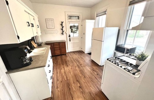 German Village House | 888 Macon (1 bdrm) · Historic German Village home | fenced yard