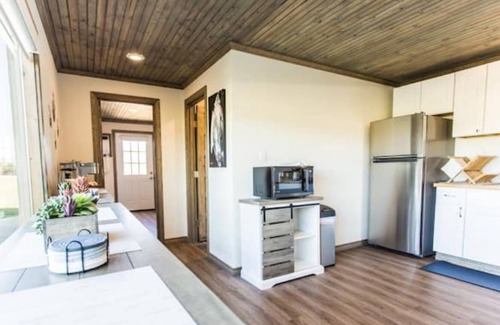 Wills Point House | 88888 Pickleball Ranch - Guesthouse 2-private jacuzzi-minutes from First Monday!