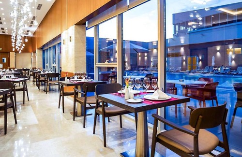 Littoral Department Hotel | 89 m² Hotel ∙ 2 bedrooms ∙ 127 guests