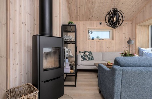 Hyllestad House | 89 m² House ∙ 1 bedroom ∙ 6 guests