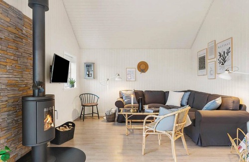 Lokken House | 89 m² House ∙ 2 bedrooms ∙ 4 guests