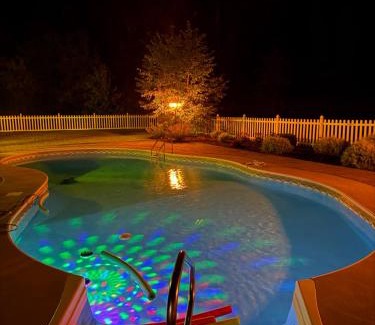 Saratoga Springs House | 9 Bedroom Saratoga Home On 10 Acres, 4 Car Garage, In-Ground Heated Pool, HotTub, Gourmet Kitchen, Private Office Space
