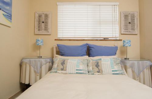 Strand Apartment | 9 Lantra