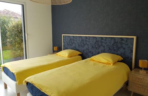 Bouguenais House | 9 pers 160 M² +jardin- 10mn Nantes -30mn mer