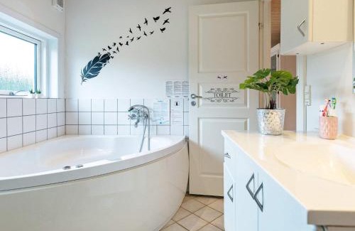 Ristinge House | 9 person holiday home in Humble-By Traum