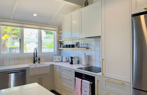 Russell House | 9 The Strand - Waterfront Russell - New Pricing!