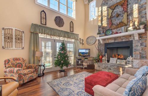 Sevierville House | 9 to 5 Retreat
