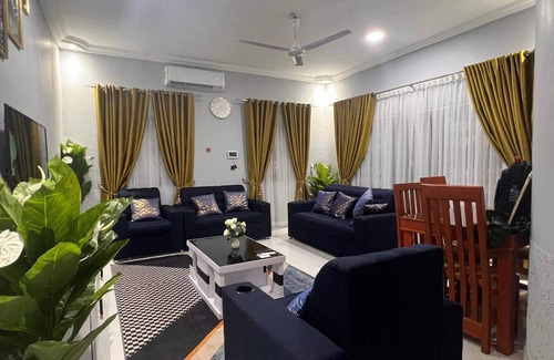 Adentan Apartment | 90 m² Apartment ∙ 3 bedrooms ∙ 6 guests