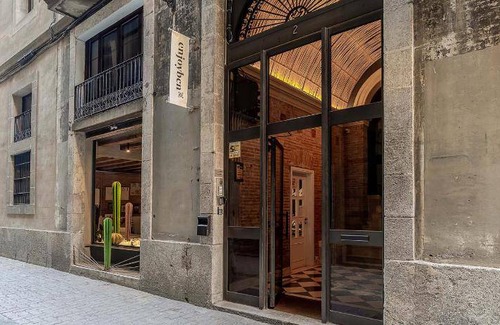 Gothic Quarter Apartment | 90 m² Apartment ∙ 3 bedrooms ∙ 8 guests