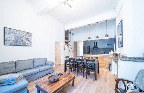 Ax-les-Thermes Apartment | 90 m² Apartment ∙ 4 bedrooms ∙ 8 guests
