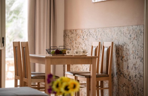 Loutra Apartment | 90 m² Apartment ∙ 2 bedrooms ∙ 6 guests